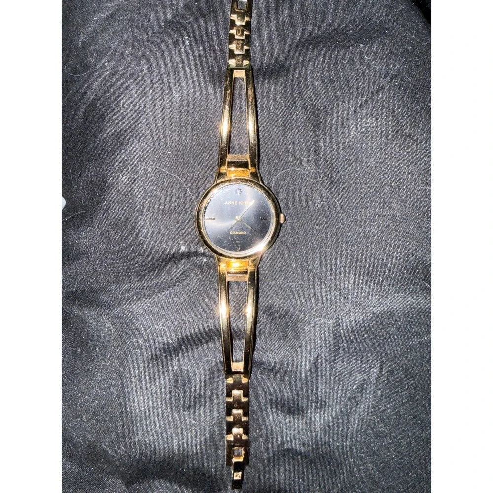 Anne Klein anne klein